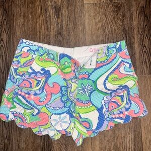Size 0 Lilly Pulitzer scallop shorts